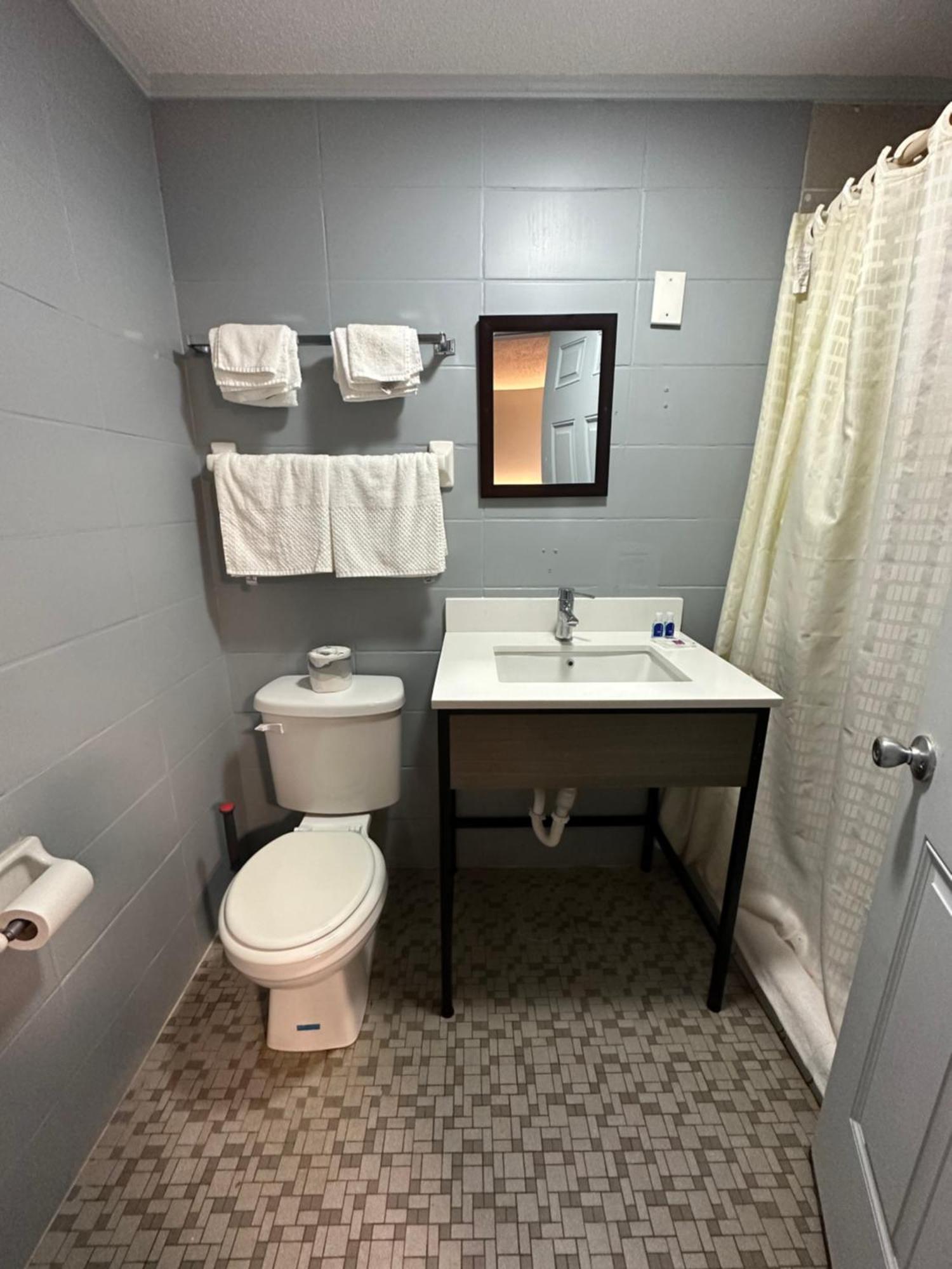 Rodeway Inn & Suites Walhalla Dış mekan fotoğraf